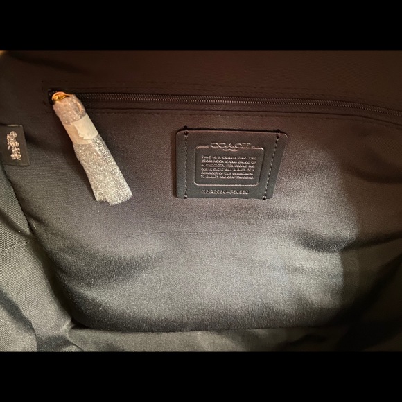 Black Coach Purse/ Packpack - Picture 5 of 5